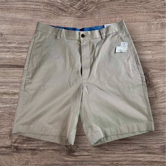 Brooks Brothers NWT Men's 33 Clark Lightweight Cotton Chino Shorts 9" Inseam - Picture 1 of 6